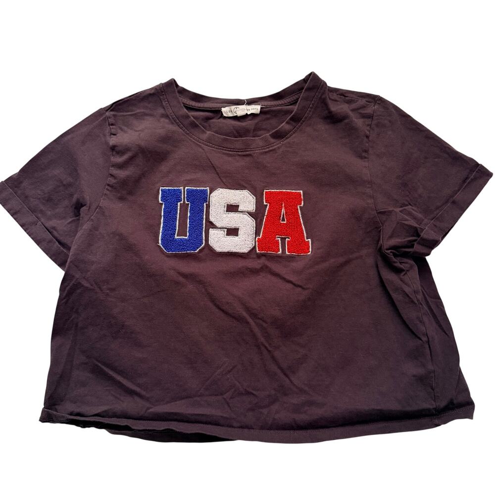 Girls Love Peace Lazy Days USA Tee - Size Medium